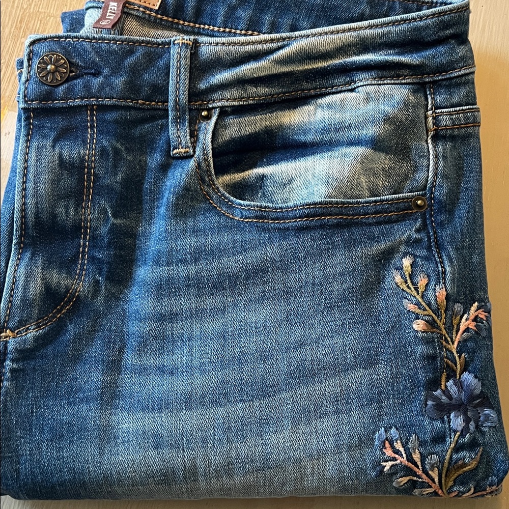 DRIFTWOOD Classic Fit Jeans with peach Floral Embroidery, EUC, 30 - Picture 8 of 12
